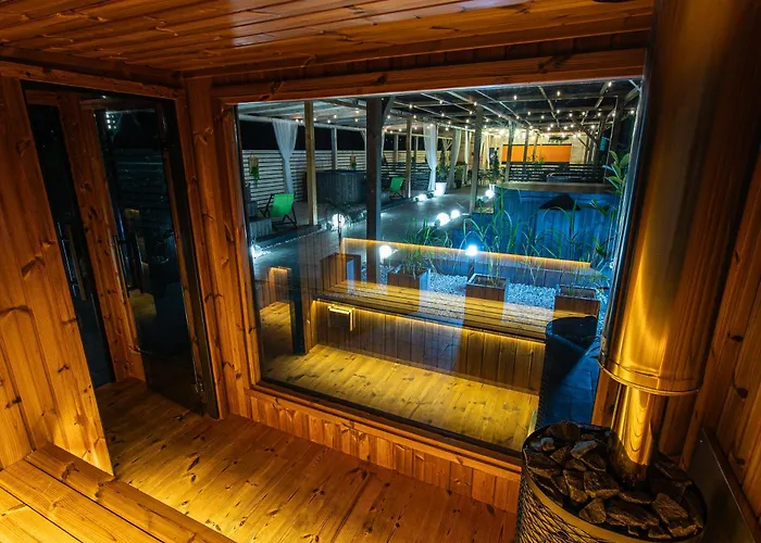 Old Tree Villa & Restaurant
