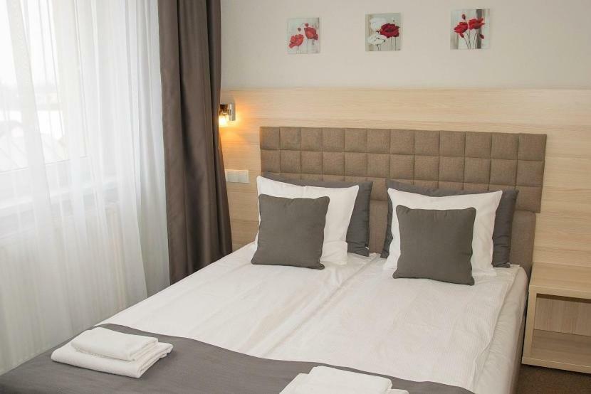 Old Tree & Restaurant Hotel 3*